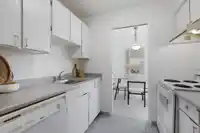 1102 1127 BARCLAY STREET - thumbnail 9