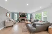 9285 211 STREET - thumbnail 4