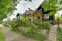 2227 E 7TH AVENUE - thumbnail 1