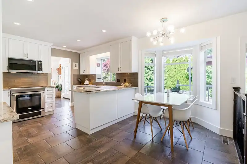 1151 CONFEDERATION DRIVE - photo 2 of 40