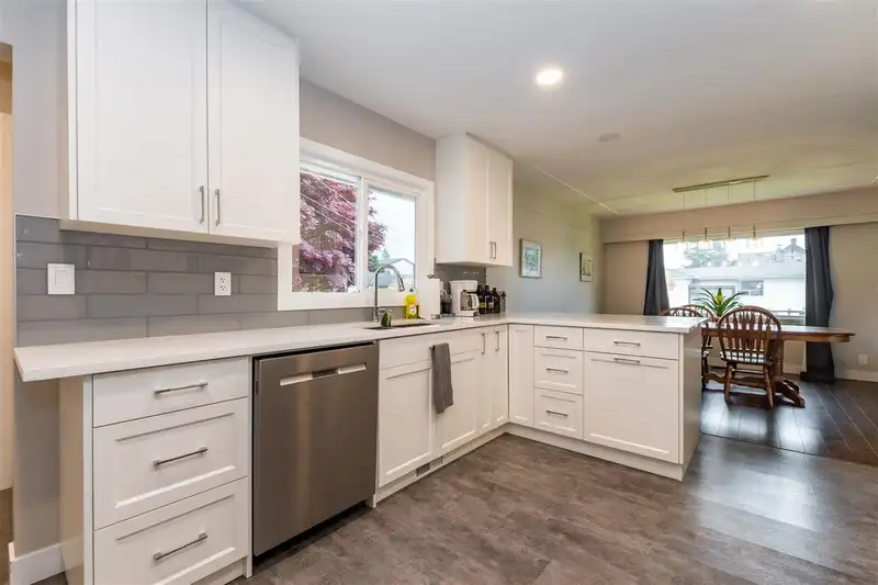 9660 YOUNG ROAD - photo 3 of 28