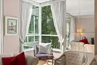 402 995 ROCHE POINT DRIVE - thumbnail 4