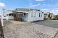 136 9055 ASHWELL ROAD - thumbnail 3