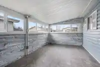 136 9055 ASHWELL ROAD - thumbnail 4
