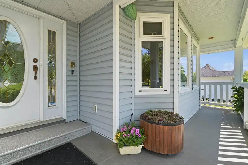27033 26A AVENUE - photo 2 of 40