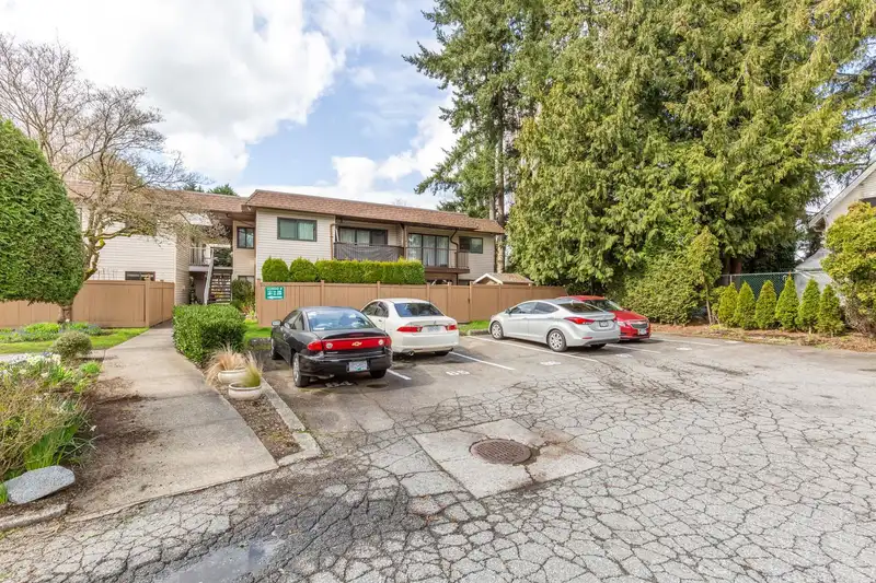 105 5191 203 STREET - photo 2 of 40