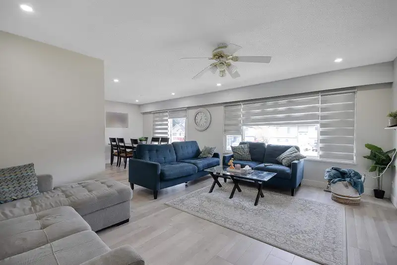 9488 127A STREET - photo 4 of 37