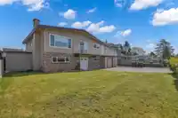 9488 127A STREET - thumbnail 34