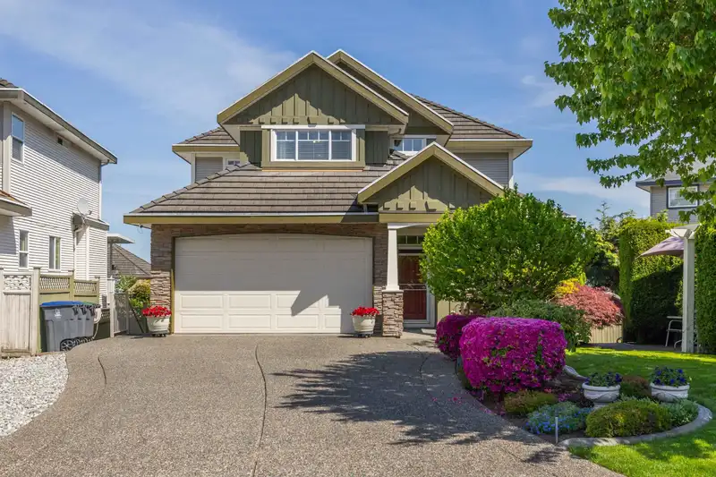7250 147A STREET - photo 1 of 40