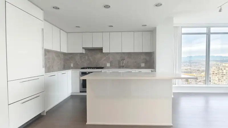 2906 6700 DUNBLANE AVENUE - photo 2 of 22