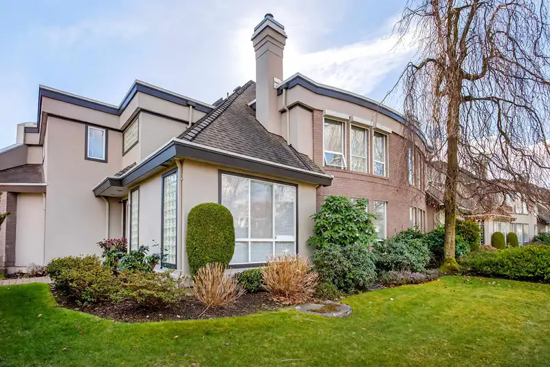 15 788 CITADEL DRIVE - photo 1 of 37