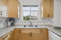 12 4111 GARRY STREET - thumbnail 8