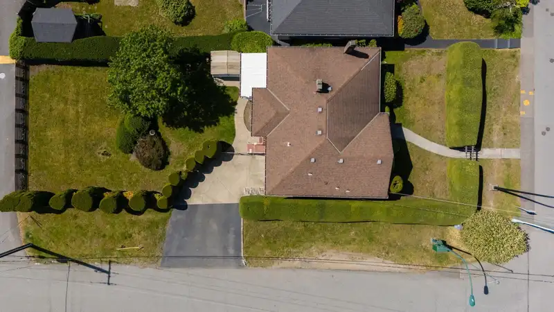 657 E KEITH ROAD - photo 4 of 29