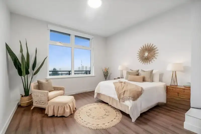 403 5535 HASTINGS STREET - photo 1 of 18
