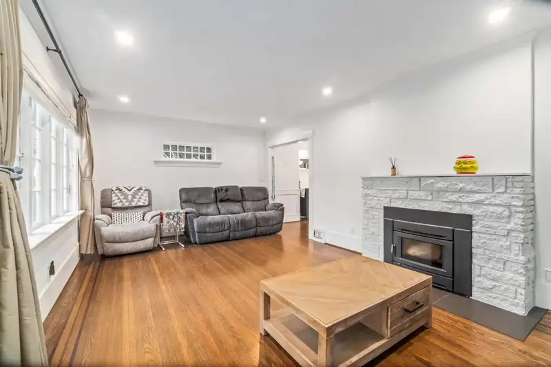 3322 W 38TH AVENUE - photo 3 of 40