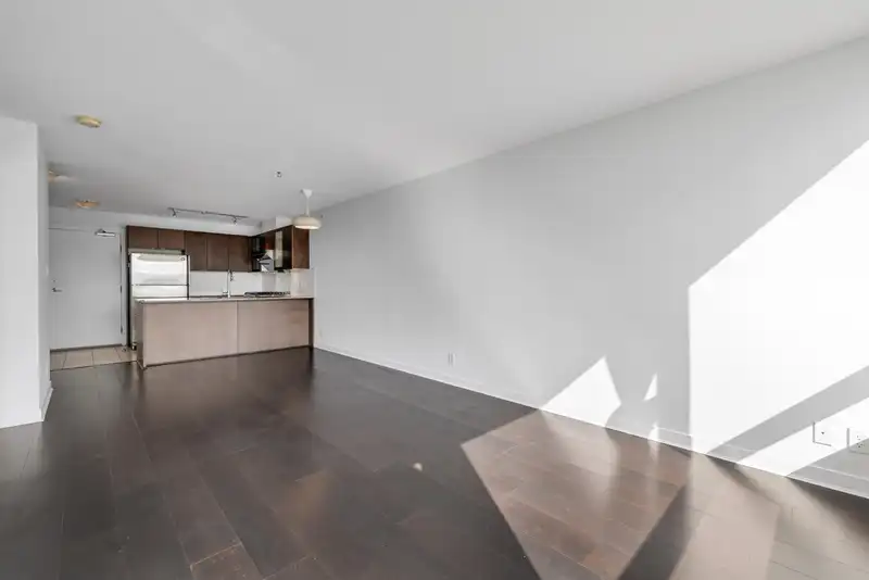 1002 7575 ALDERBRIDGE WAY - photo 2 of 26