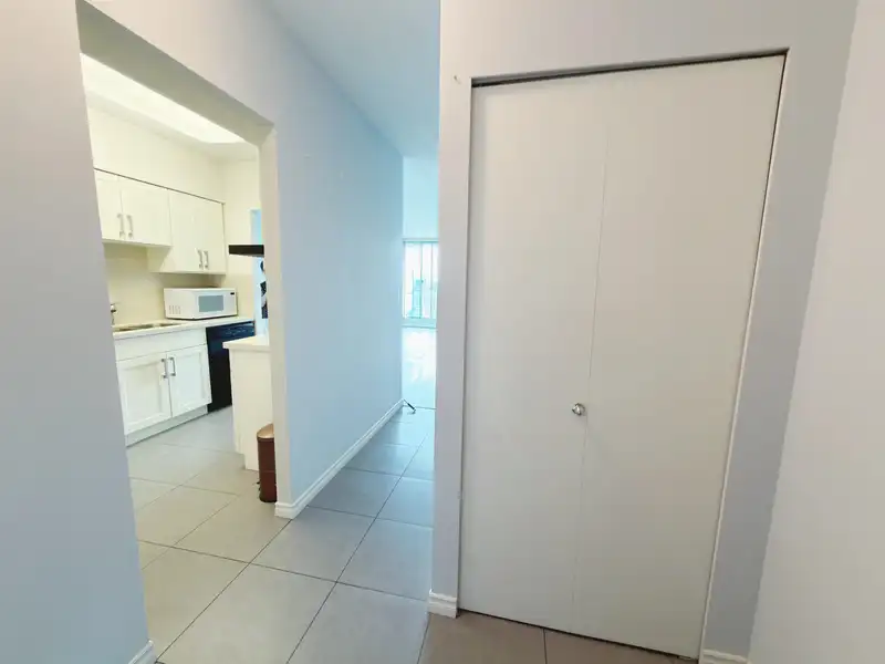 901 8871 LANSDOWNE ROAD - photo 3 of 15
