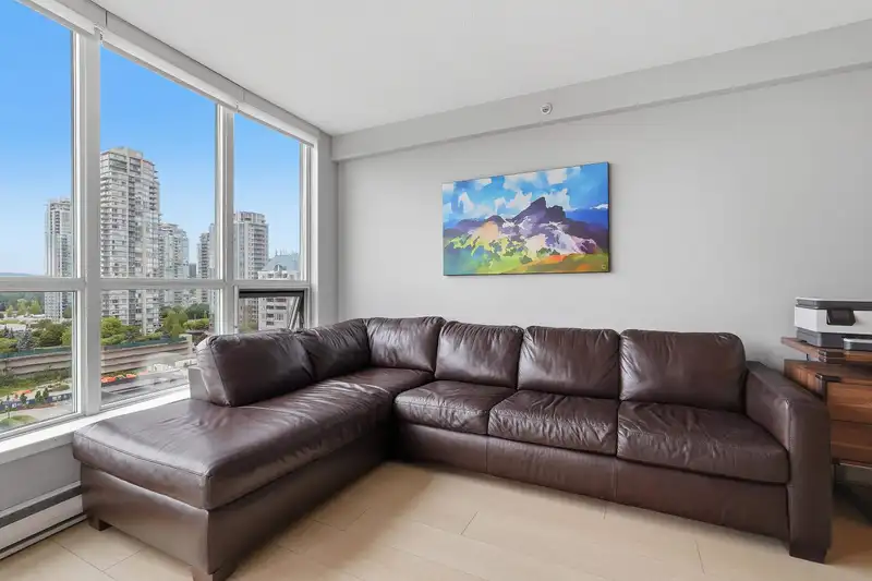 1307 1148 HEFFLEY CRESCENT - photo 3 of 30