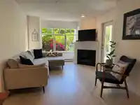 104 630 ROCHE POINT DRIVE - thumbnail 23