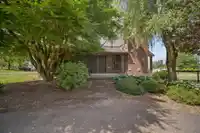 22522 28 AVENUE - thumbnail 3