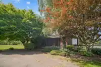 22522 28 AVENUE - thumbnail 7