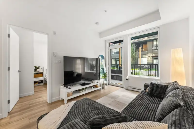 107 13858 108 AVENUE - photo 3 of 33