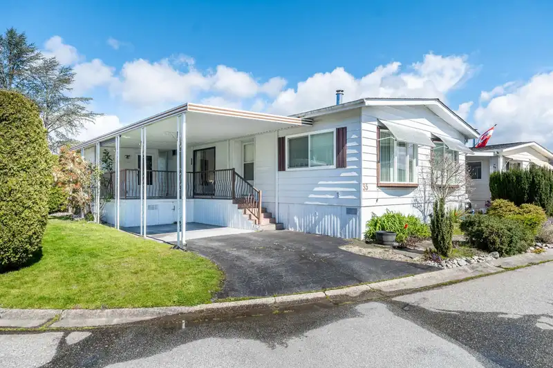 35 2120 KING GEORGE BOULEVARD - photo 1 of 38
