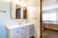 35 2120 KING GEORGE BOULEVARD - thumbnail 30