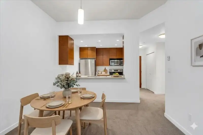 313 1010 HOWE STREET - photo 1 of 20