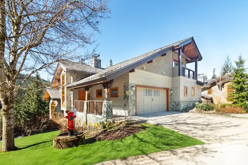 8 2500 TALUSWOOD PLACE - photo 1 of 37