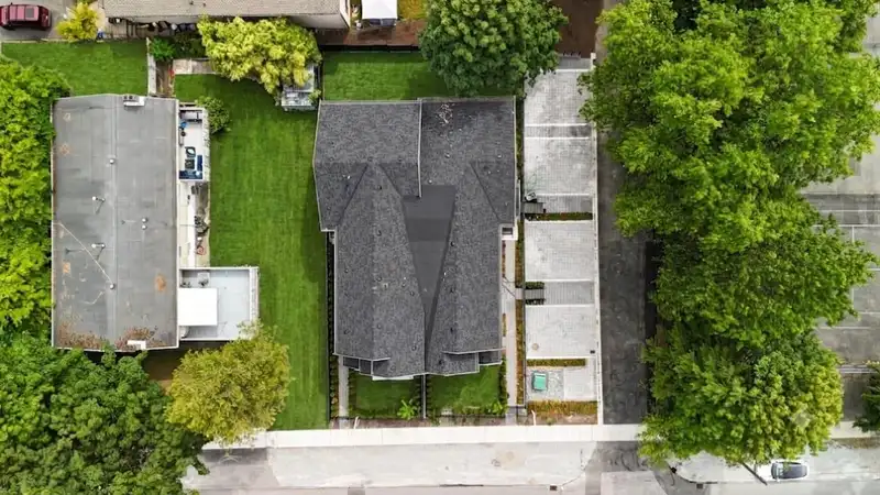 103 359 LAVAL STREET - photo 3 of 40