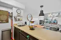 902 950 DRAKE STREET - thumbnail 11