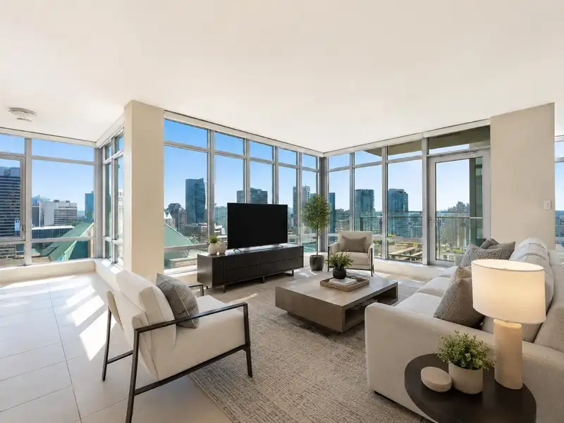 2907 1028 BARCLAY STREET - photo 1 of 35