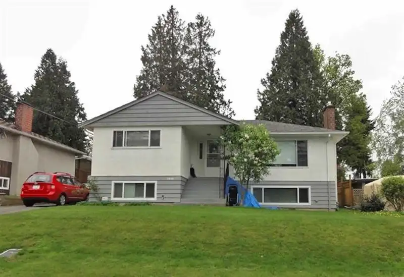11480 96A AVENUE - photo 1 of 5