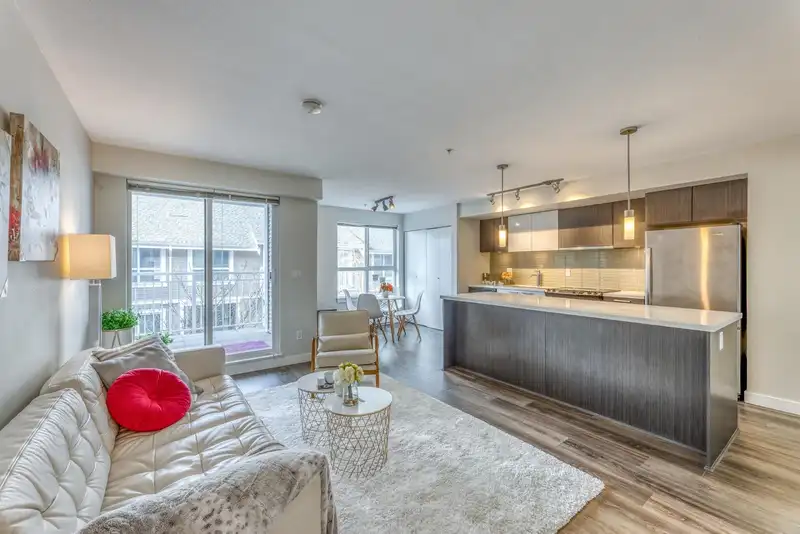 311 618 LANGSIDE AVENUE - photo 3 of 31