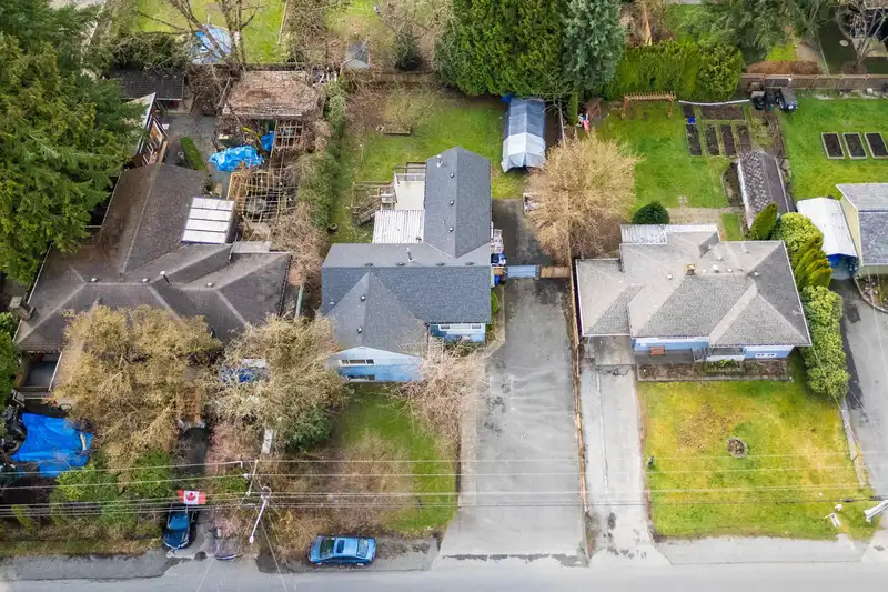12141 230 STREET - photo 1 of 37