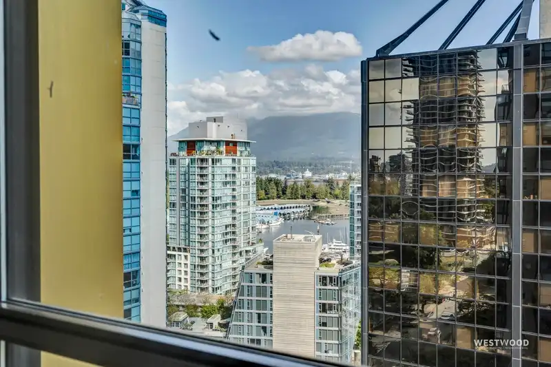 1708 1367 ALBERNI STREET - photo 2 of 29
