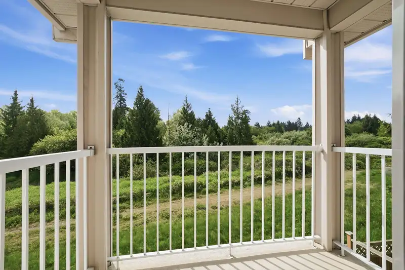 1 20484 53 AVENUE - photo 3 of 30