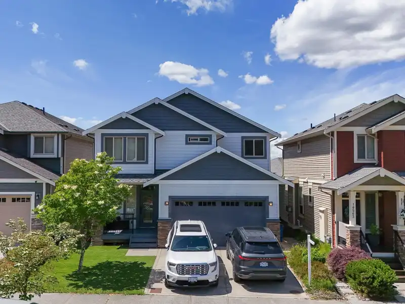 10553 248 STREET - photo 1 of 33