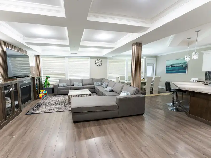10553 248 STREET - photo 3 of 33