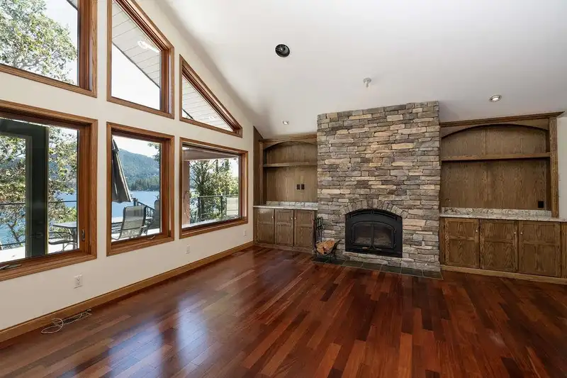 22 4622 SINCLAIR BAY ROAD - photo 2 of 35