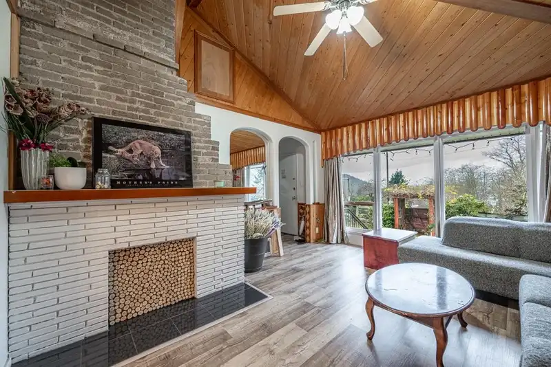 7288 INLET DRIVE - photo 3 of 40
