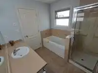 3 7433 ST. ALBANS ROAD - thumbnail 8