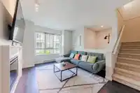 54 5510 ADMIRAL WAY - thumbnail 2