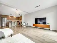 40 3500 BURKE VILLAGE PROMENADE - thumbnail 3