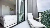 607 8327 201 STREET - thumbnail 12
