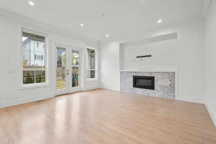 20577 71B AVENUE - photo 3 of 19