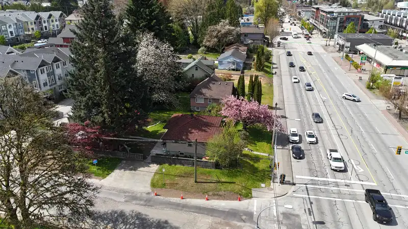 2825 ST JOHN STREET - photo 4 of 30