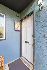 988 HOWIE AVENUE - thumbnail 5