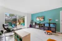 988 HOWIE AVENUE - thumbnail 9